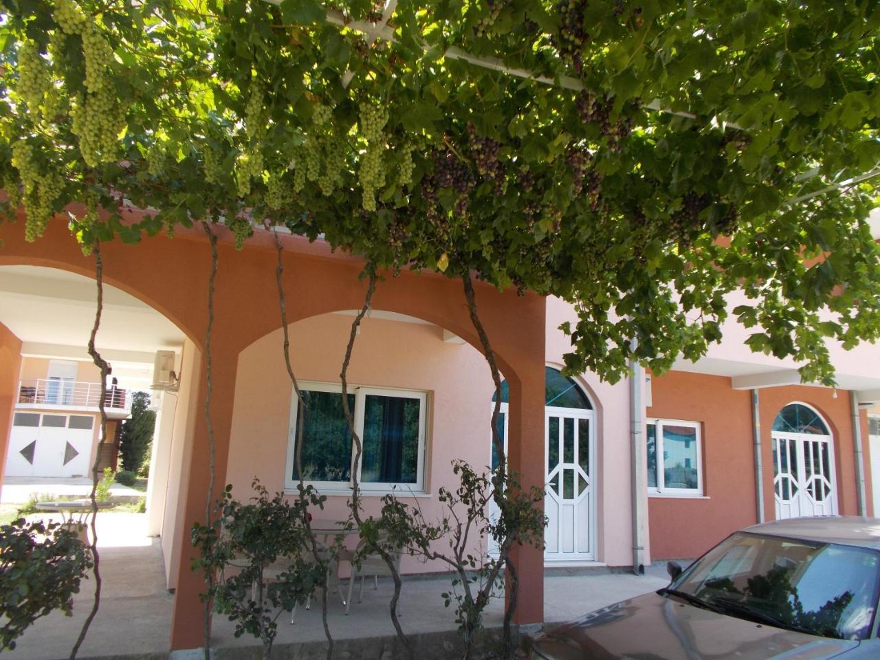 Apartmani Slado Trebinje Buitenkant foto